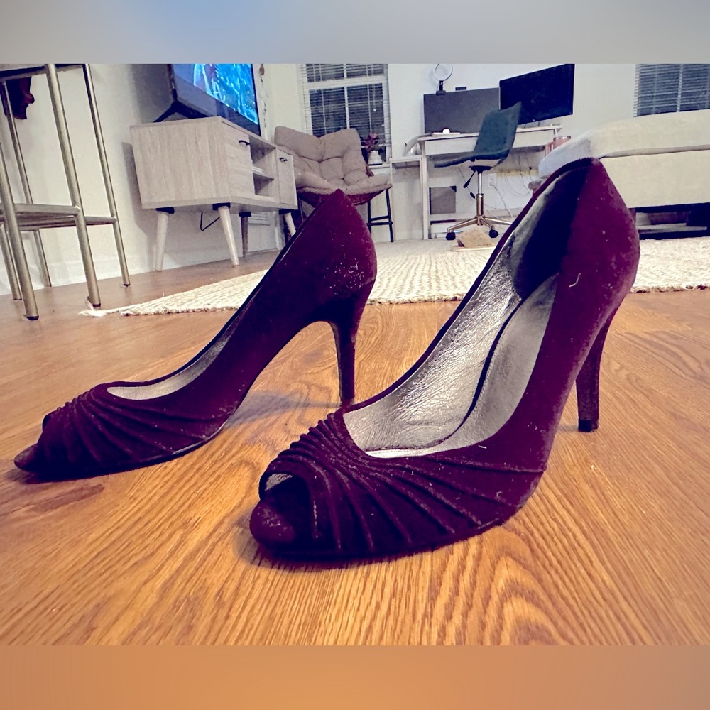 Adrianna Papell “Farrel” Heels Size 8 Velvet Burgundy / Maroon